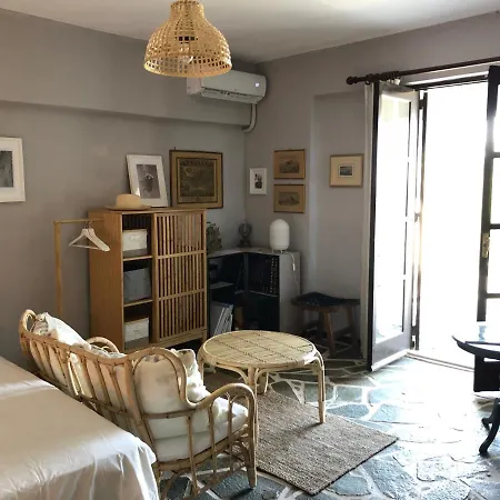 Sea Breeze Διαμέρισμα Λουτράκι