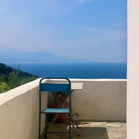 Apartment Sea Breeze