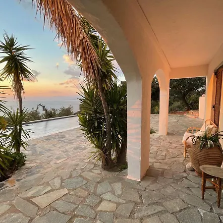 Apartment Sea Breeze *