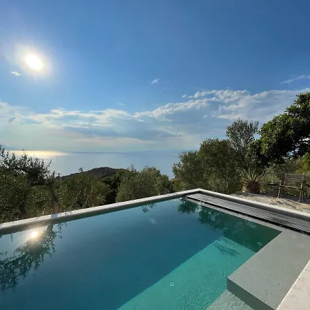 Sea Breeze Apartamento *