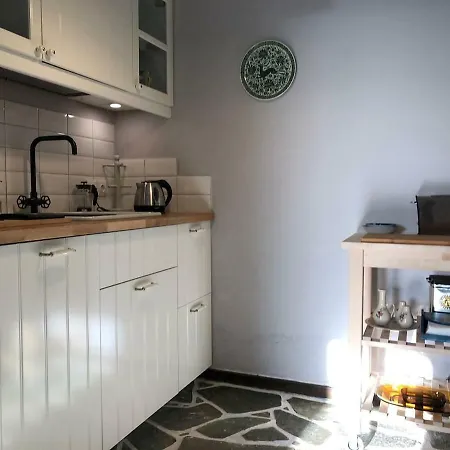 Sea Breeze Loutráki