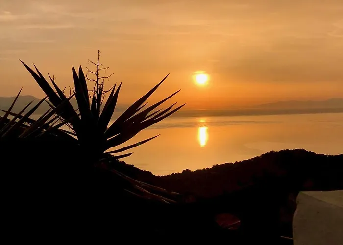 Sea Breeze Loutráki