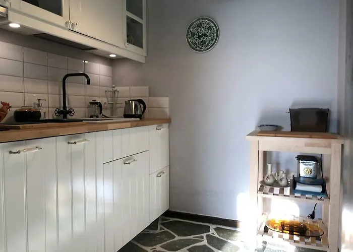 Sea Breeze Loutráki